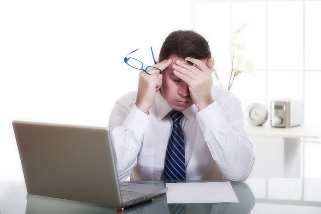 Болят яблоки глаз и голова